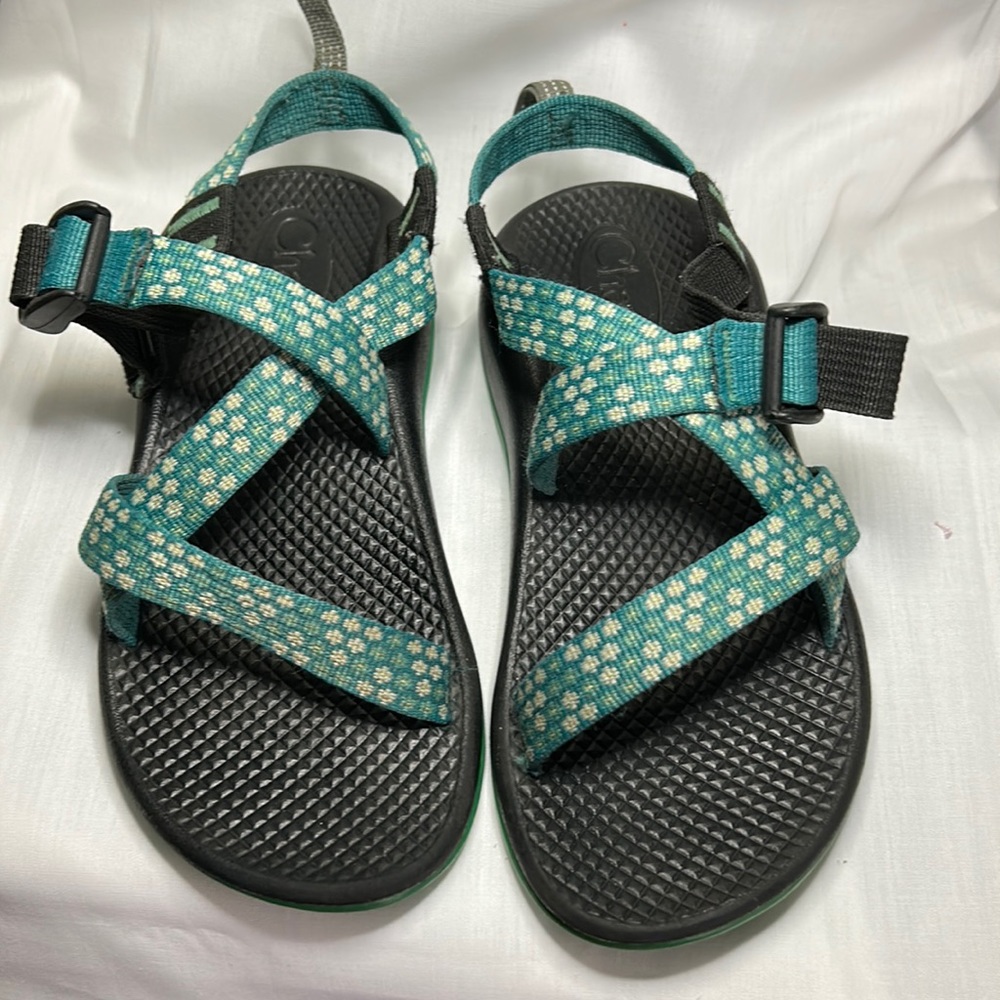 Chaco women,s Sandals Size 5